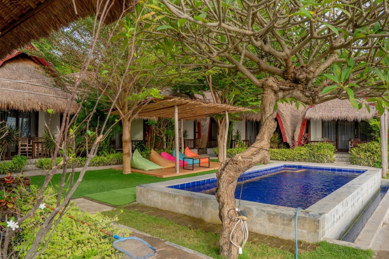 Krisna Bungalows And Restaurant Sekotong Exterior photo