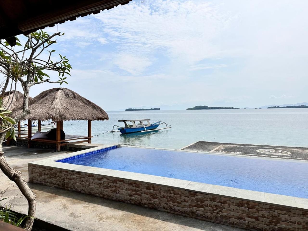 Krisna Bungalows And Restaurant Sekotong Exterior photo