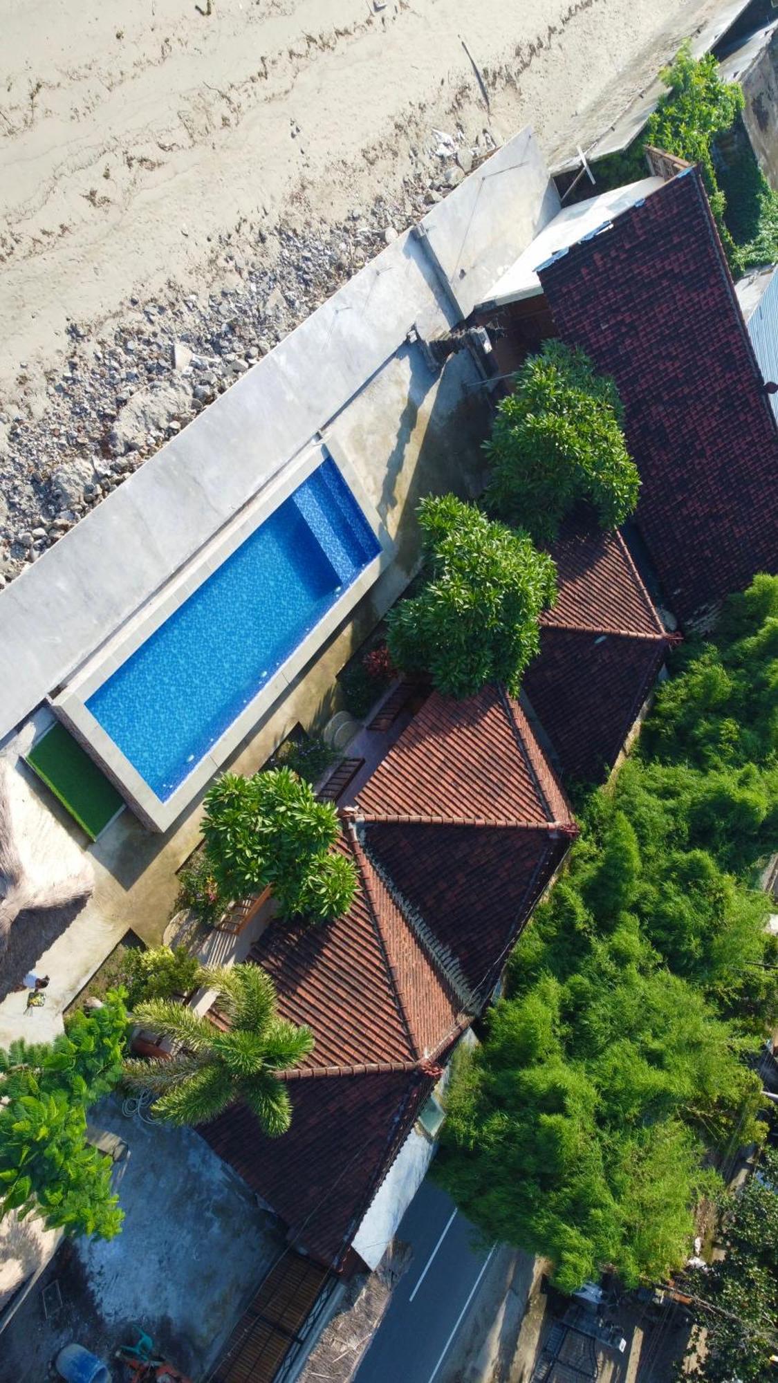 Krisna Bungalows And Restaurant Sekotong Exterior photo