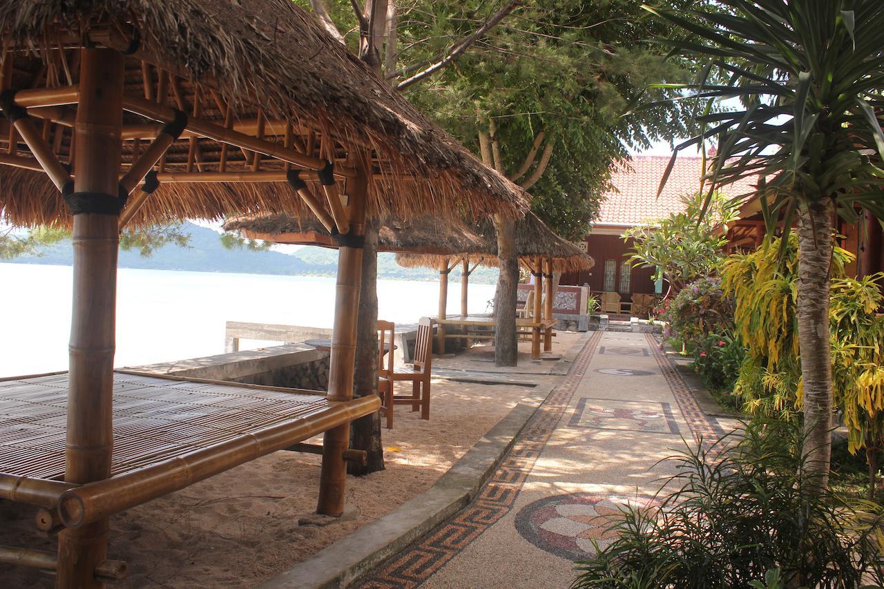 Krisna Bungalows And Restaurant Sekotong Exterior photo