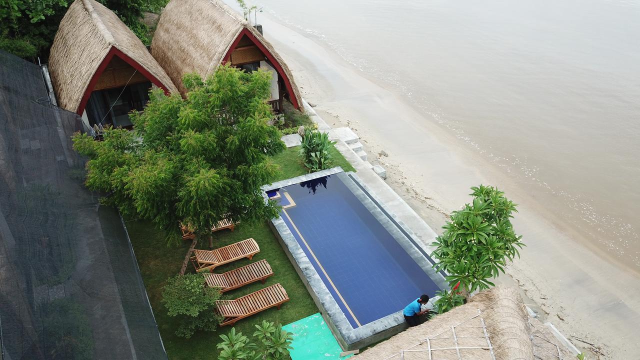 Krisna Bungalows And Restaurant Sekotong Exterior photo