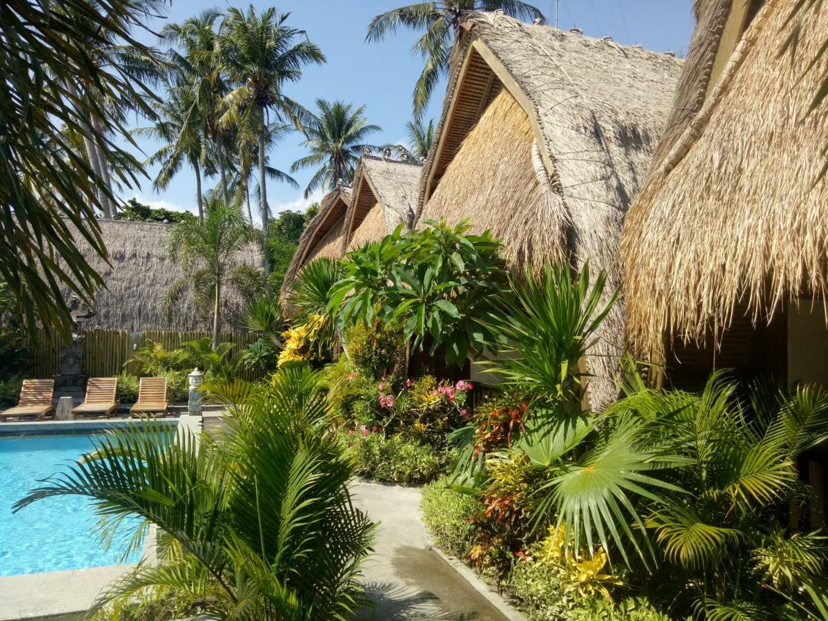 Krisna Bungalows And Restaurant Sekotong Exterior photo